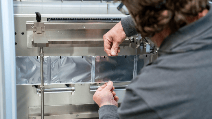 Testing pouch packaging in PouchLab Volpak